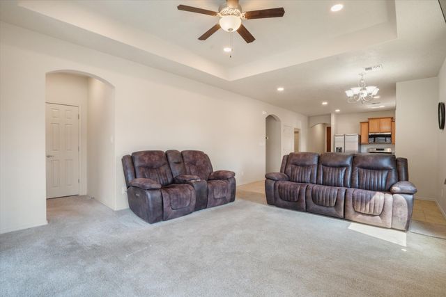 4302 Golden Eagle Court NE, Rio Rancho, NM 87144