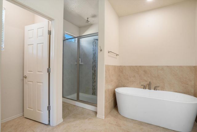 4302 Golden Eagle Court NE, Rio Rancho, NM 87144