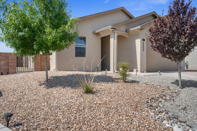 4302 Golden Eagle Court NE, Rio Rancho, NM 87144