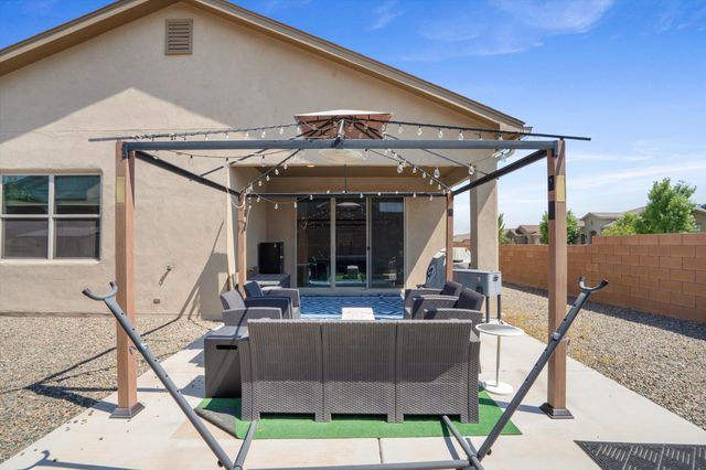 4302 Golden Eagle Court NE, Rio Rancho, NM 87144