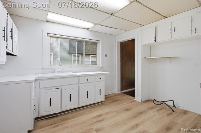 147 Charles Street, River Rouge, MI 48218