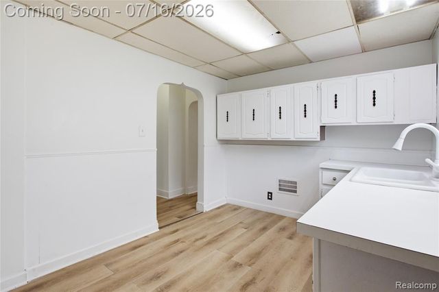 147 Charles Street, River Rouge, MI 48218