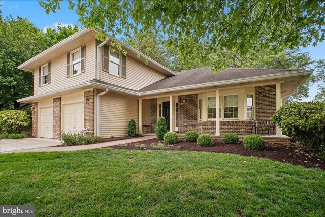 10033 GLENCROFT CT, Vienna, VA 22181