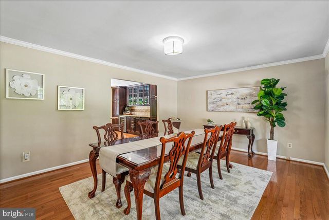10033 GLENCROFT CT, Vienna, VA 22181