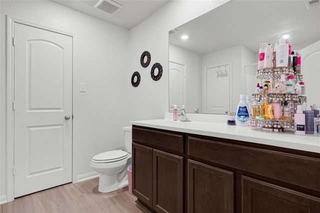 6251 El Cobre Drive, Houston, TX 77048