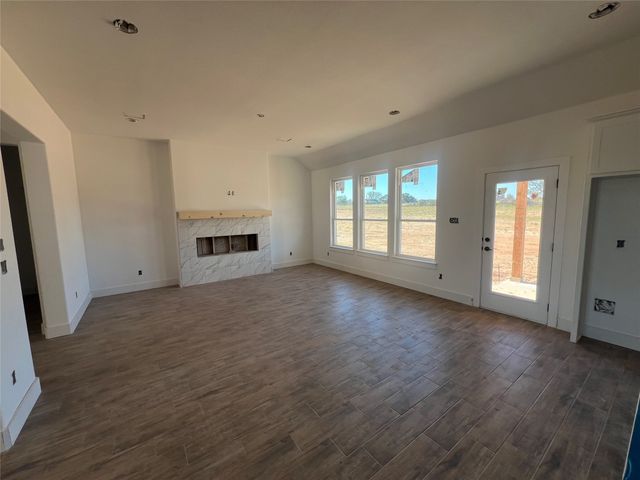 109 Cattleman Drive, Poolville, TX 76487