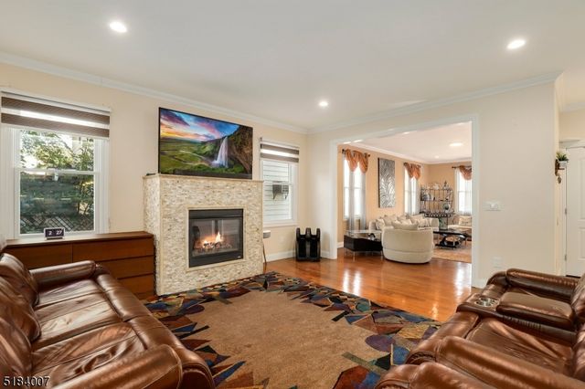 157 Woodridge St, Wood-ridge Boro, NJ 07075