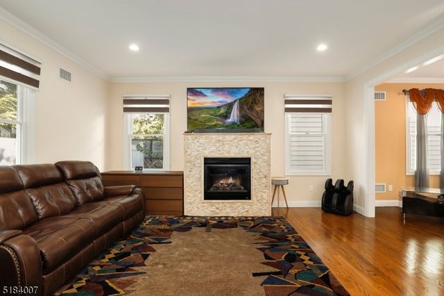 157 Woodridge St, Wood-ridge Boro, NJ 07075