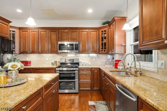 157 Woodridge St, Wood-ridge Boro, NJ 07075