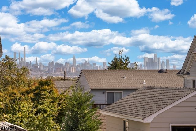 157 Woodridge St, Wood-ridge Boro, NJ 07075