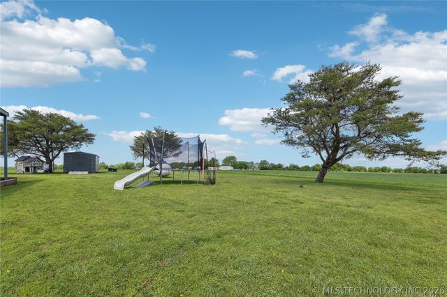 7207 E 166th Street N, Collinsville, OK 74021