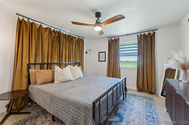 7207 E 166th Street N, Collinsville, OK 74021