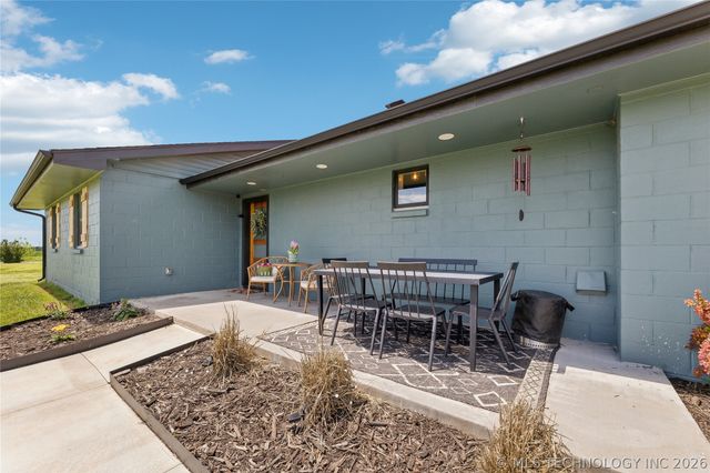 7207 E 166th Street N, Collinsville, OK 74021