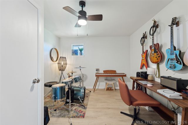 7207 E 166th Street N, Collinsville, OK 74021