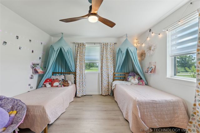 7207 E 166th Street N, Collinsville, OK 74021