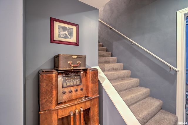 1913 DANE KELSEY Drive, Pekin, IL 61554