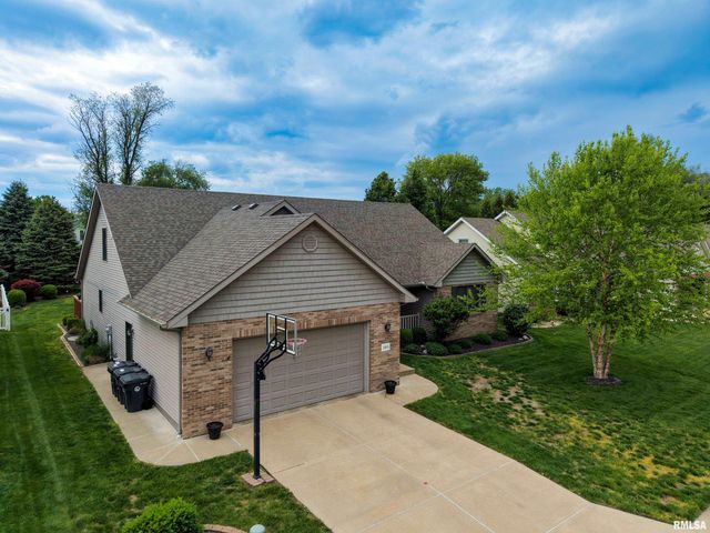 1913 DANE KELSEY Drive, Pekin, IL 61554