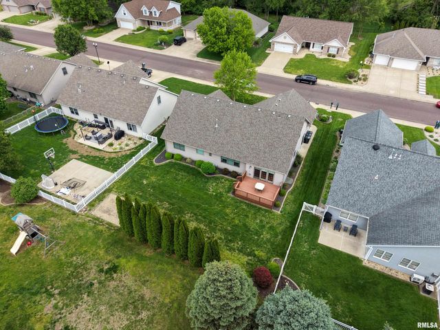 1913 DANE KELSEY Drive, Pekin, IL 61554