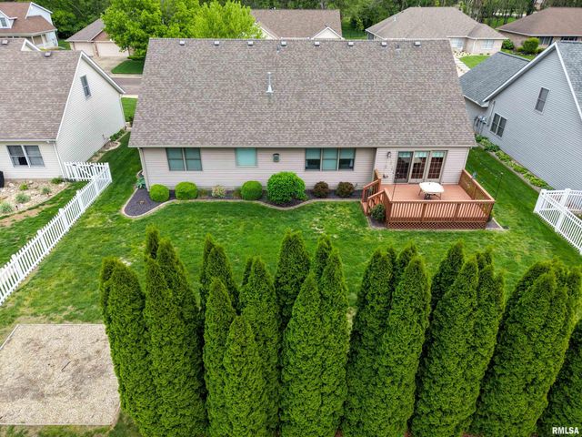 1913 DANE KELSEY Drive, Pekin, IL 61554