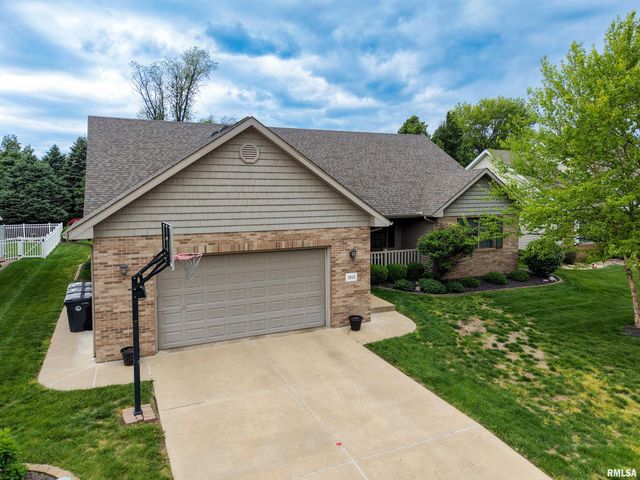 1913 DANE KELSEY Drive, Pekin, IL 61554
