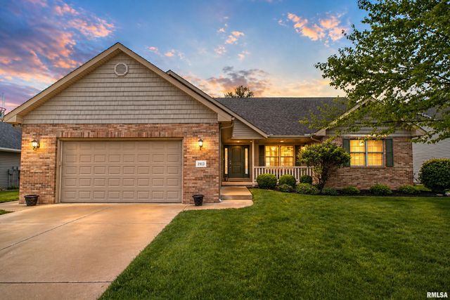 1913 DANE KELSEY Drive, Pekin, IL 61554