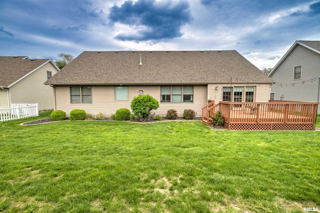 1913 DANE KELSEY Drive, Pekin, IL 61554