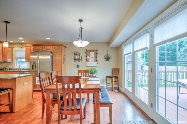 1913 DANE KELSEY Drive, Pekin, IL 61554