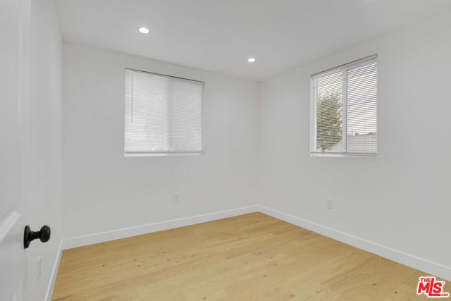 8637 Orchard Avenue, Los Angeles, CA 90044