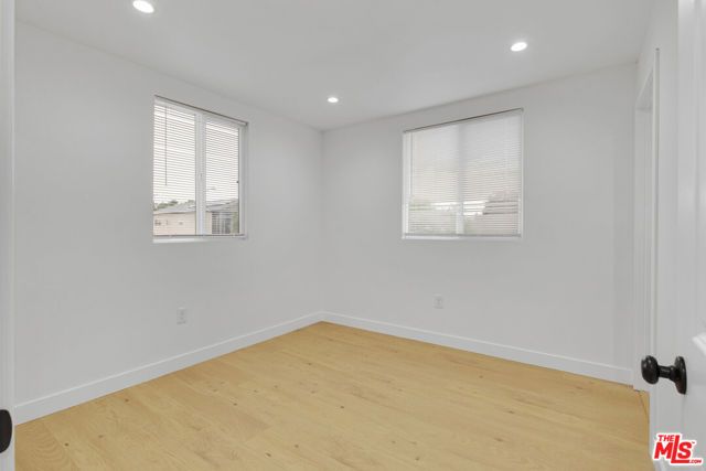 8637 Orchard Avenue, Los Angeles, CA 90044