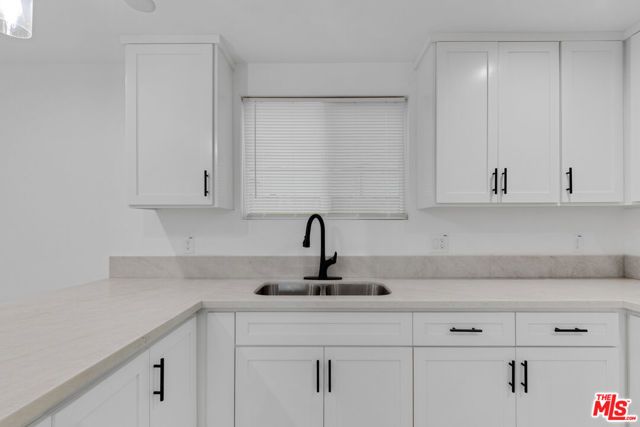 8637 Orchard Avenue, Los Angeles, CA 90044