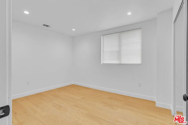 8637 Orchard Avenue, Los Angeles, CA 90044