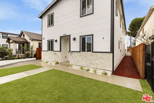 8637 Orchard Avenue, Los Angeles, CA 90044