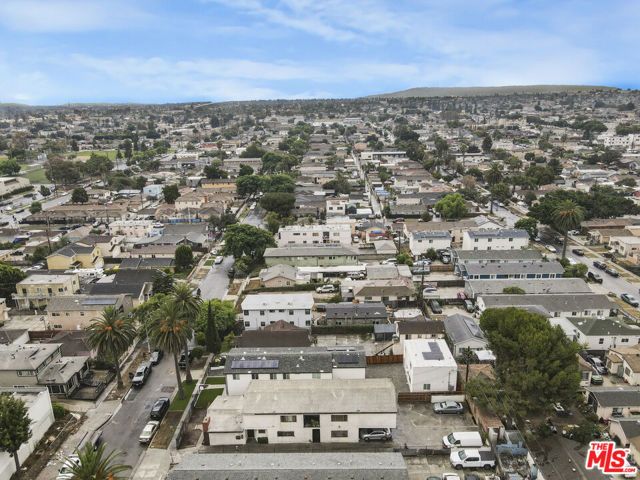 8637 Orchard Avenue, Los Angeles, CA 90044