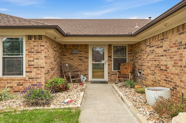 5721 Havana Drive, North Richland Hills, TX 76180