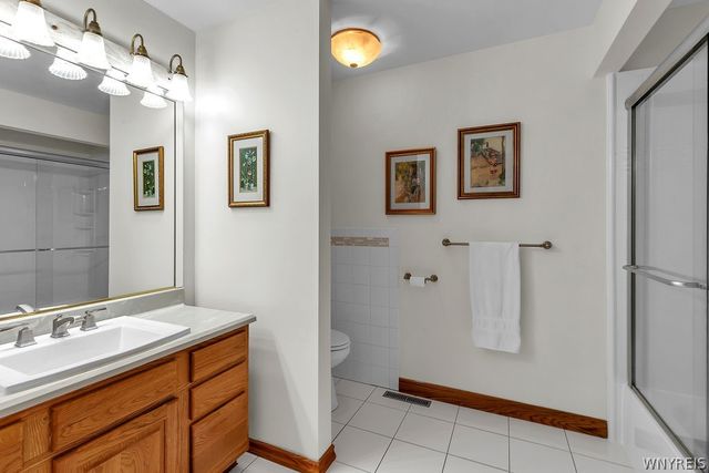 330 Deerwood Lane, Grand Island, NY 14072