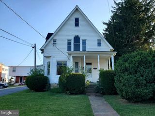 33 E MAIN ST, Middletown, MD 21769
