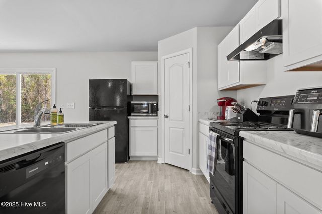 821 Conductor Court, Vass, NC 28394