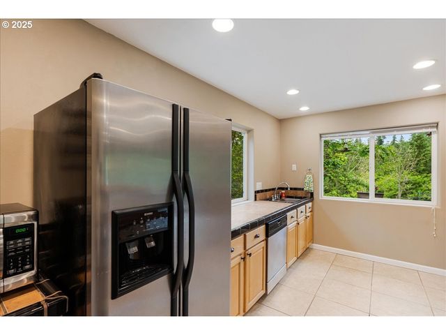 30062 MAPLE Dr, Rainier, OR 97048