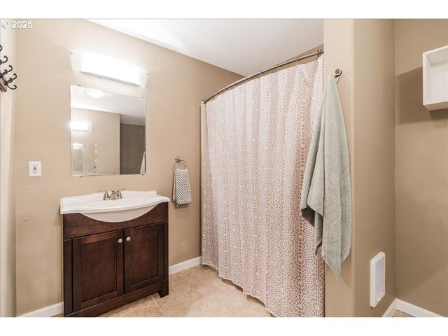 30062 MAPLE Dr, Rainier, OR 97048