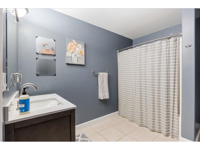 30062 MAPLE Dr, Rainier, OR 97048