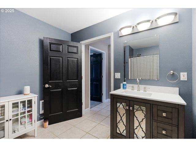 30062 MAPLE Dr, Rainier, OR 97048