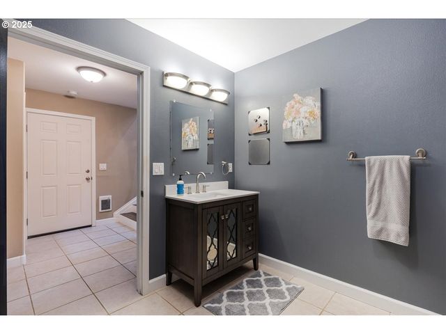 30062 MAPLE Dr, Rainier, OR 97048