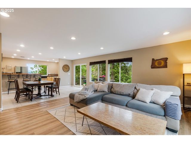 30062 MAPLE Dr, Rainier, OR 97048