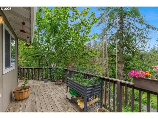 30062 MAPLE Dr, Rainier, OR 97048