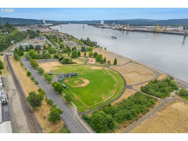 30062 MAPLE Dr, Rainier, OR 97048