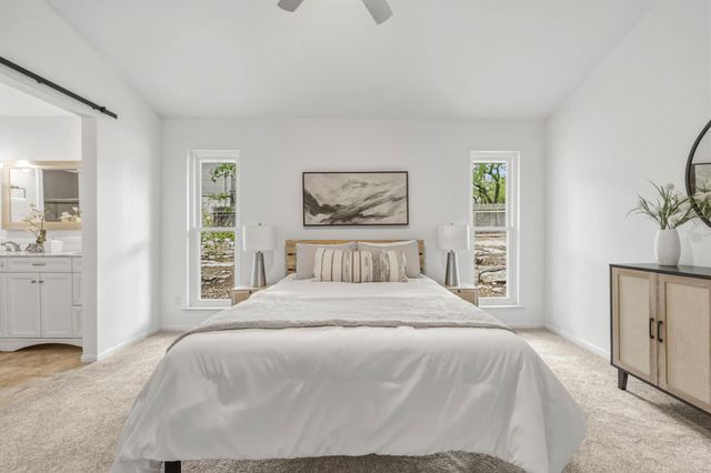 402 S Lake Creek DR, Round Rock, TX 78681