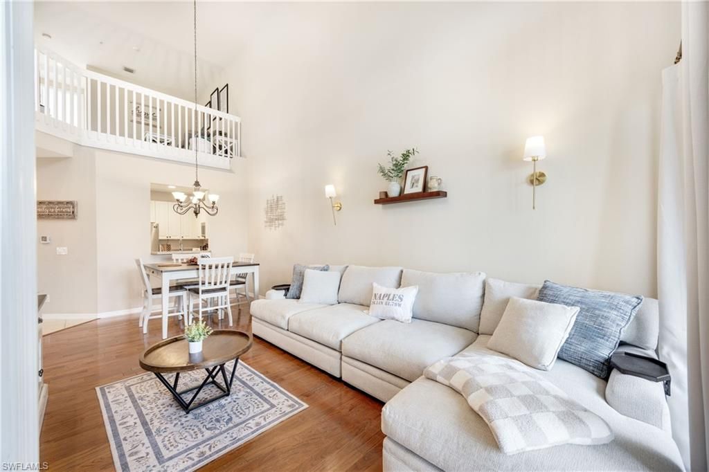 1320 Mariposa CIR 104, NAPLES, FL 34105 — exterior