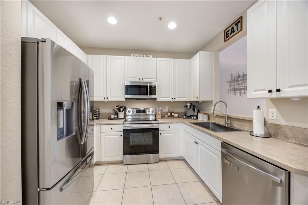 1320 Mariposa CIR 104, NAPLES, FL 34105 — photo 2