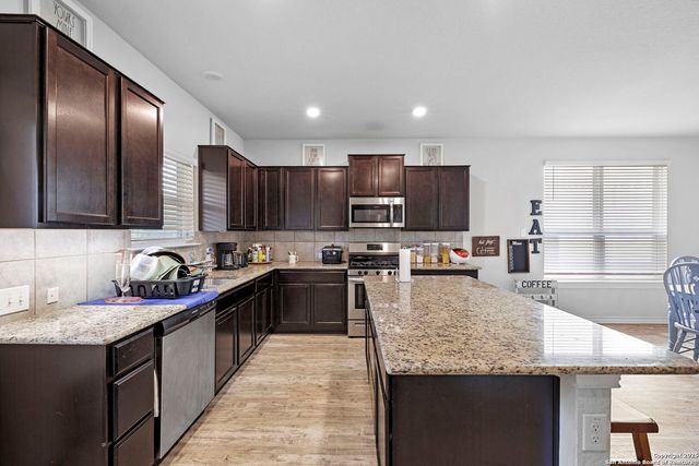 13511 Pickett, San Antonio, TX 78254
