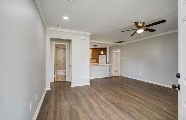 6830 New York Street, Houston, TX 77021